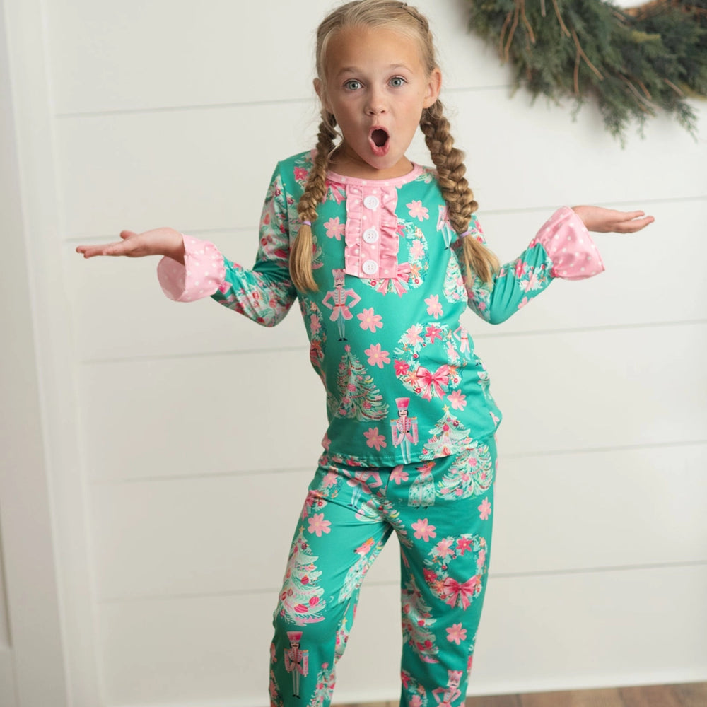 Child Green & Pink Ruffle Nutcracker Comfy Lounge Play Set